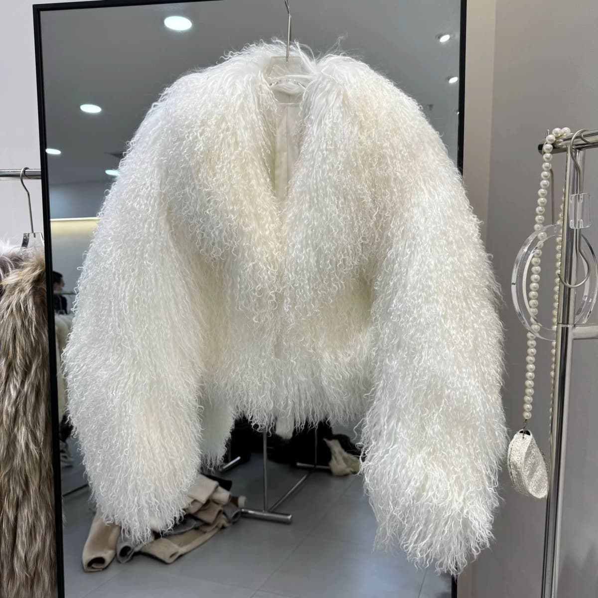 New Brand Women's Real Mongolia Sheep Fur Jacket With Collar Winter Coat Female fur coat