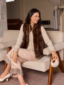 HDHOHR 2026 New Luxury Real Mink Fur Vast Full Pelt Fur Coats Fashion Natural Mink Fur Jackets Winter Female Fur Warm Vast