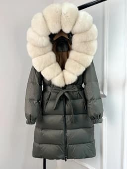 2025 New Winter Puffer Belted Jacket Women Large Real Fox Fur Hooded Thicken Warm 90% White Duck Down Coat Waterproof Long Parka