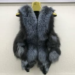 2026 Women Luxury 100% Genuine Real Fox Fur Vest Natural Soft Fox Fur Sleeveless Jacket New Lady Quality Warm Real Fox Fur Gilet