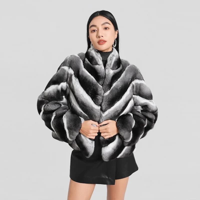 Women Natural Real Rex Rabbit Fur Coat Faux Chinchilla Pattern V‑Neck Short Jacket Natural Fur Coat Winter Warm Luxury Outerwear
