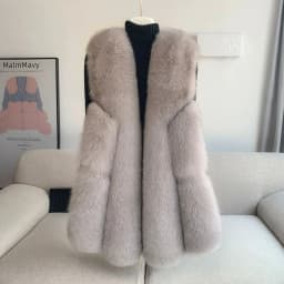 Fox Fur Short Vest Women's 2023 New Full Leather Fur Tank Top with Slender Temperament and Winter Fur Integrated Coat