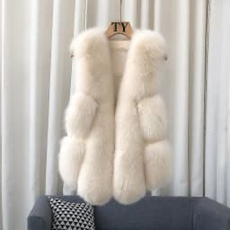 Fox Fur Short Vest Women's 2023 New Full Leather Fur Tank Top with Slender Temperament and Winter Fur Integrated Coat