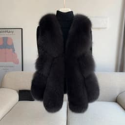 Fox Fur Short Vest Women's 2023 New Full Leather Fur Tank Top with Slender Temperament and Winter Fur Integrated Coat