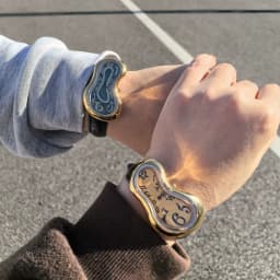 Luxury Quartz Men's Watch Vintage Cash Creative Melting Twisted Watches for Women Irregular Case Leather Y2K Ins Style Watch
