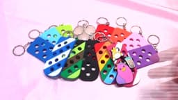 1pcs Black PVC Keychain With Hole Fit Shoe Charms For Car Women Men Kids Metal Pink Colorful Key Rings for Bag Accessories Gifts