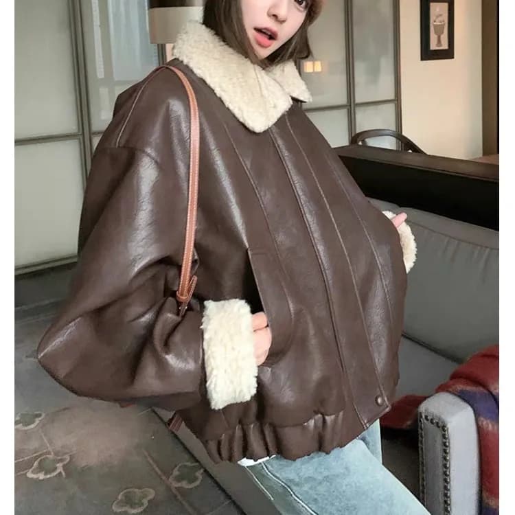 Thickened Short Lamb Fur Jacket Women's Winter New Style Vintage Leather Jacket Female Loose Motorcycle Jacket with Pocket