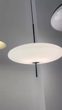 Nordic Creative Internet Celebrity Flying Saucer Art Chandelier Personalized Exhibition Hall Dining Table Simple Round Bar Lamps