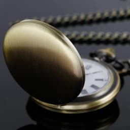 Vintage Pocket Watch with Chain Roman Numerals Smooth Steel Men's Quartz Pocket Watches with Chain Clip for Men