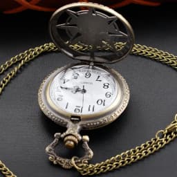 Cowboy Knight Hollow Skeleton Quartz Pocket Watch Steampunk Vintage Pendant Gift Chain Pocket Watch Fob Watch Gift Men and Women
