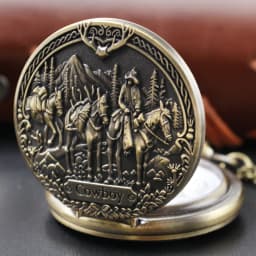 Cowboy Knight Hollow Skeleton Quartz Pocket Watch Steampunk Vintage Pendant Gift Chain Pocket Watch Fob Watch Gift Men and Women