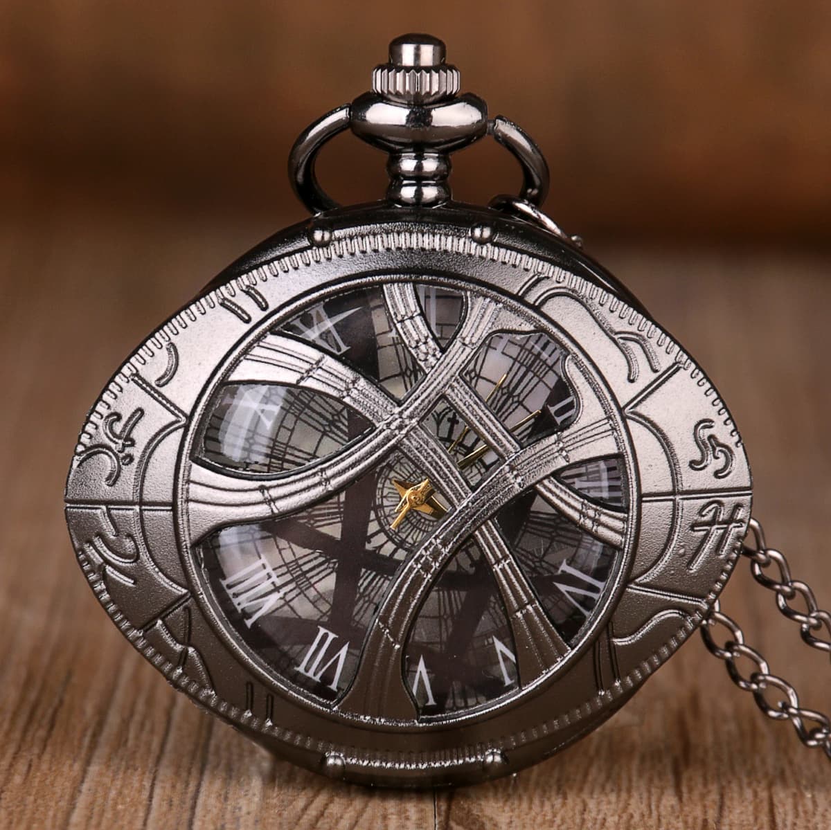 New Vintage Bronze Pocket Watches Eyes Design Shape Quartz Pocket Watches Jewelry Pendant Necklace Chain Gifts for Mens Womens