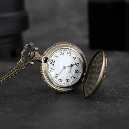 Best Gifts Luxury Quartz Pocket Watch Design Playing Card Necklace Pendant Pocket Watch Clock for Mens Womens