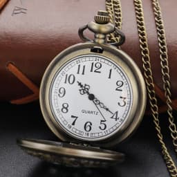 Antique Steampunk Hollow Green Crystal Emerald Imitation Stone Quartz Pocket Watch Necklace Woman Fob Watch TD2130