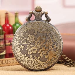 Vintage Bronze Gun Skull Defending Freedom Second Amendment Military Quartz Necklace Pocket Watch Pendant for Men Halloween Chri
