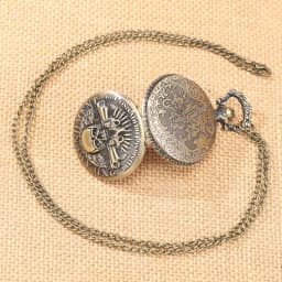 Vintage Bronze Gun Skull Defending Freedom Second Amendment Military Quartz Necklace Pocket Watch Pendant for Men Halloween Chri