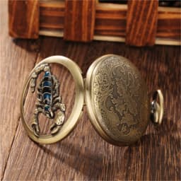 Scorpion Carved Retro Roman Numerals Unisex Quartz Pocket Watch Necklace Watch Pendant Pocket Watch
