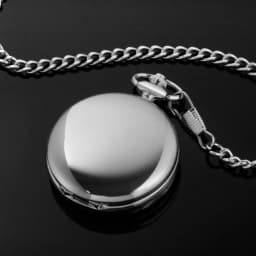 Vintage Silver Smooth Steel Pocket Watch with Chain Roman Numerals Silver Men's Quartz Pocket Watches for Men