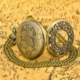 Vintage Bronze Clamshell Necklace Quartz Pocket Watch Fashion Jewelry Gift For Male And Female Students