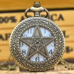 Vintage Bronze Clamshell Pentagram Hollow Carving Male And Female Students Gift Quartz Necklace Pocket Watch