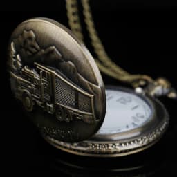 Vintage Bronze Classic Car Design Quartz Pocket Watch Men's Souvenir Gift Collection
