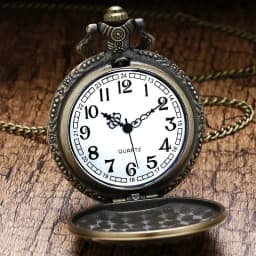 Vintage Bronze Classic Car Design Quartz Pocket Watch Men's Souvenir Gift Collection