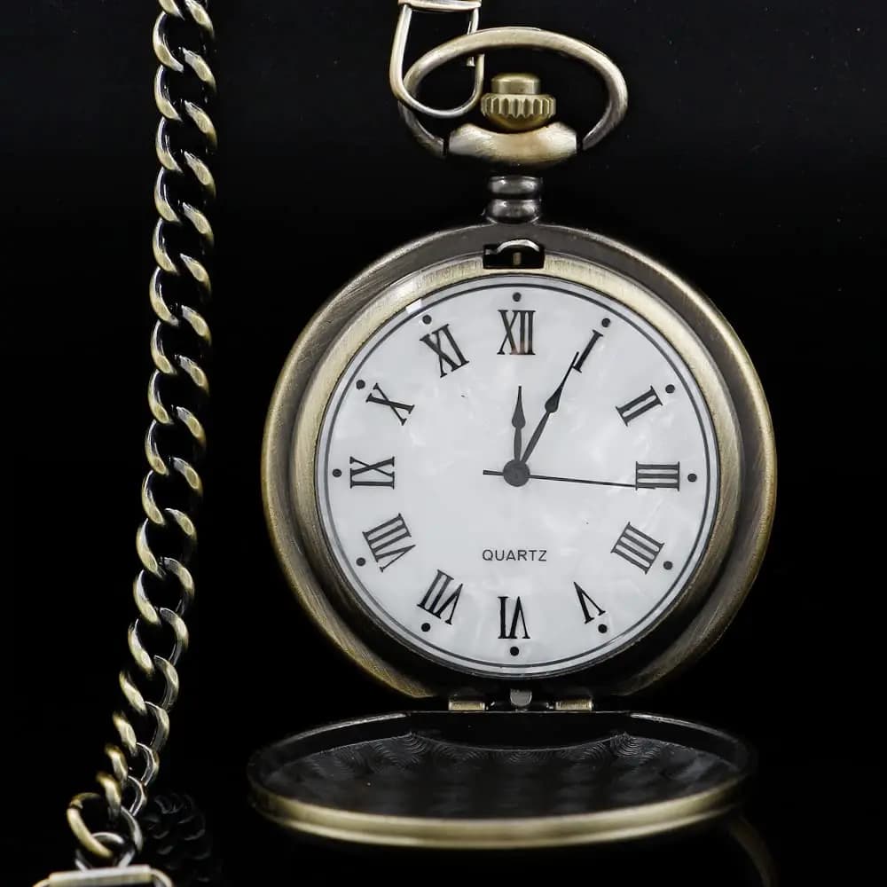 Bronze Vintage Pocket Watch with Chain Smooth Steel Roman Numerals Men's Pocket Watches Pendant
