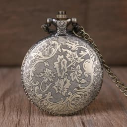 Vintage Bronze Tree of Life Pocket Watch Tree Hollow Quartz Watch Men Women Pendant Necklace Gifts Watches