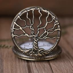 Vintage Bronze Tree of Life Pocket Watch Tree Hollow Quartz Watch Men Women Pendant Necklace Gifts Watches