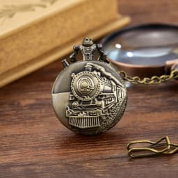 Vintage Steam Train Engraved Quartz Pocket Watch LED Luminous Dial Flip Cover Alloy Pocket Watch With Chain Steampunk Clock