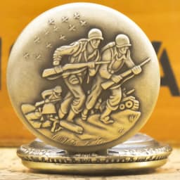 Retro Charm Neutral Fashion Soldier Charge Carving Quartz Steampunk Pocket Watch Men's and Women's Necklace Pendant Gift