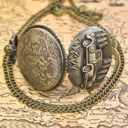 Vintage Bronze Clamshell Vintage Car Cameo Necklace Quartz Pocket Watch Gifts Are Common For Male And Female Students