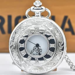 Retro Charm Neutral Fashion Hollow Roman Digital Carving Quartz Pocket Watch Steampunk Men's and Women's Necklace Pendant Gift