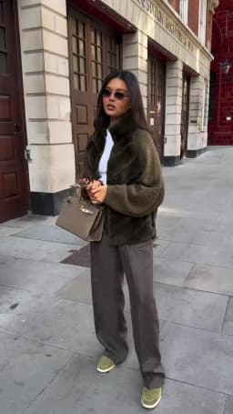 Street Faux Fur Patchwork Jacket Women Design Sense Long Sleeves Casual Female Coat 2025 Autumn Winter Lady Streetwear New