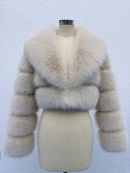 ZADORIN Trend Fur Top New Cropped Faux Fur Coat Woman Clothing Furry Faux Fur Jacket Winter Coats for Woman Outerwears Top Mujer