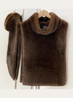 Mumaroho 2026 Winter Spring Women Faux Fur Sable Vest Crop Top Solid Turtleneck Eco Mink Faux Fur Tank Tops Pullover Jacket