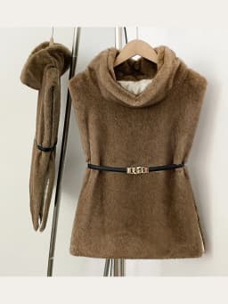 Mumaroho 2026 Winter Spring Women Faux Fur Sable Vest Crop Top Solid Turtleneck Eco Mink Faux Fur Tank Tops Pullover Jacket