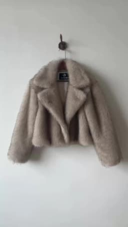 2024 Luxury Brand Autumn Winter Fur Coat Women Short Lazy Wind Fox Fur Jacket Cropped Fluffy Casaco De Pele Feminino