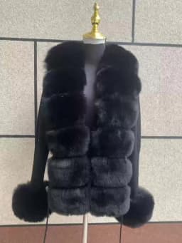 Women's Cropped Sweater Cardigan Spring Autumn Hot Sale Faux Fur Knit Sweater Cardigan with Faux Fox Fur Coat Collar Ladies