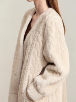 AMII Minimalist Fur Coats Woman 2026 Winter New Warm V-neck Pocket Women's Clothing Elegant Female Long Fur Outerwear 12424023