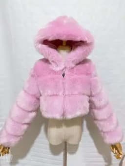 High Quality Furry Cropped Faux Fur Coats and Jackets Women Fluffy Top Coat with Hooded Winter Fur Jacket Manteau Femme