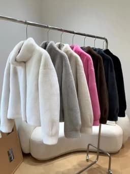 New 2027Fur Jacket Fashion Short Mink Coat High-Quality Mink Fur Coat Women Autumn Winter Temperament Mao Mao Outwear Ladies Top