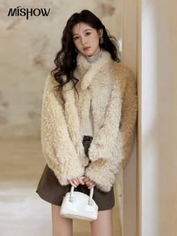 MISHOW American Vintage Faux Fur Jacket Women 2024 Winter Warm Thickened Turn Down Collar Fur One Reversible Jacket MXD55W0648