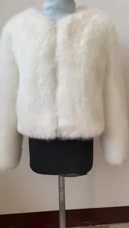 Street Fashion Luxury Faux Fur Coat Women Winter 2023 Hot Cool Girls Fluffy Short Fur Fox Jacket