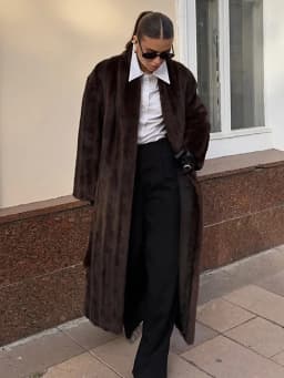 Women Faux Fur Overcoat Luxury Chic Fashion Lapel Long Sleeve Loose Fluffy Coat Lady Winter Warm Elegant Street Outerwear New