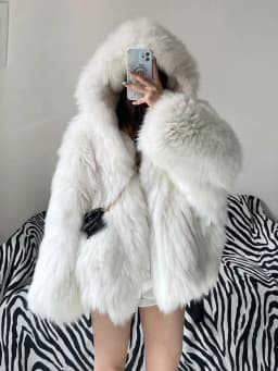 Faux Fox Fur Coats Women Fur Jackets Mid Length Blue Hooded Long Sleeves Thick Warm Fur Loose Fit Casual 2025 Autumn Winter