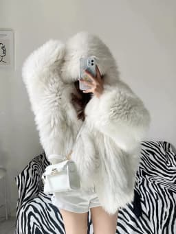 Faux Fox Fur Coats Women Fur Jackets Mid Length Blue Hooded Long Sleeves Thick Warm Fur Loose Fit Casual 2025 Autumn Winter