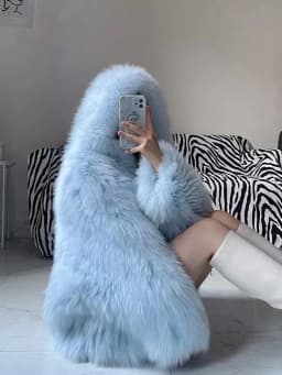 Faux Fox Fur Coats Women Fur Jackets Mid Length Blue Hooded Long Sleeves Thick Warm Fur Loose Fit Casual 2025 Autumn Winter
