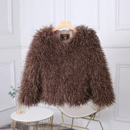 TARUXY Fashion Luxury Cropped Faux Fur Coat Women's Winter 2025 Ins Hot Fluffy Short Faux Fur Jacket Street Style Warm Outwear