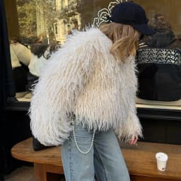 TARUXY Fashion Luxury Cropped Faux Fur Coat Women's Winter 2025 Ins Hot Fluffy Short Faux Fur Jacket Street Style Warm Outwear